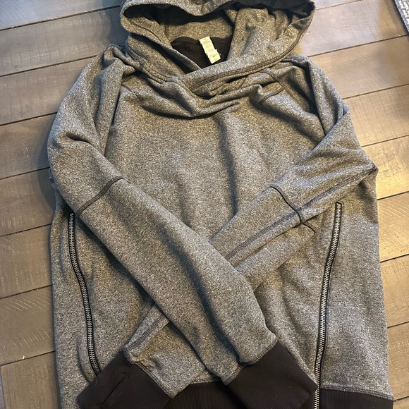 Lululemon pullover hoodie - Picture 1 of 3